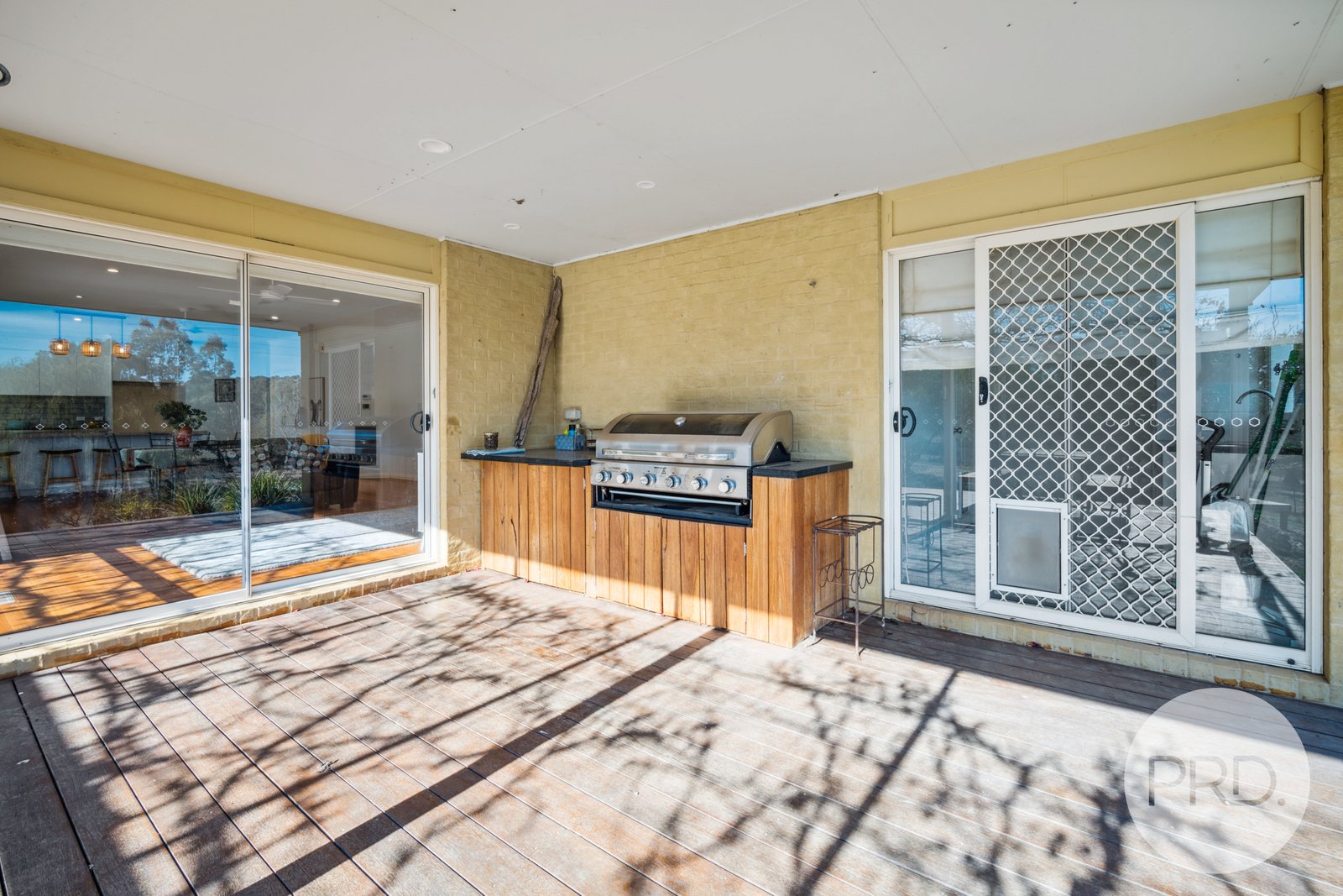 10 Kapooka Road SAN ISIDORE 21