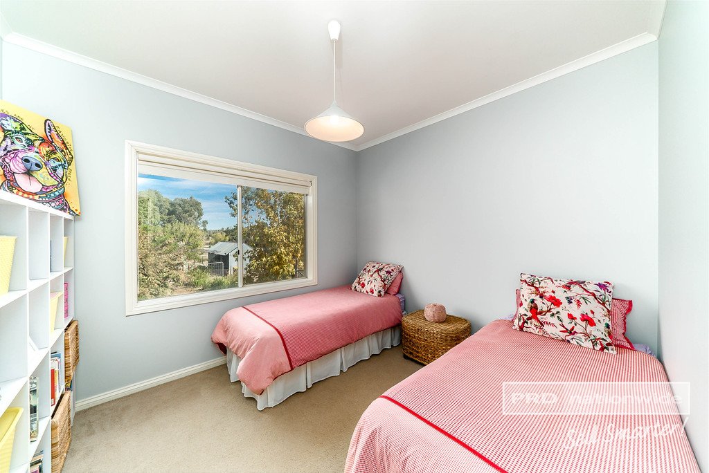 10 Kapooka Road SAN ISIDORE 11