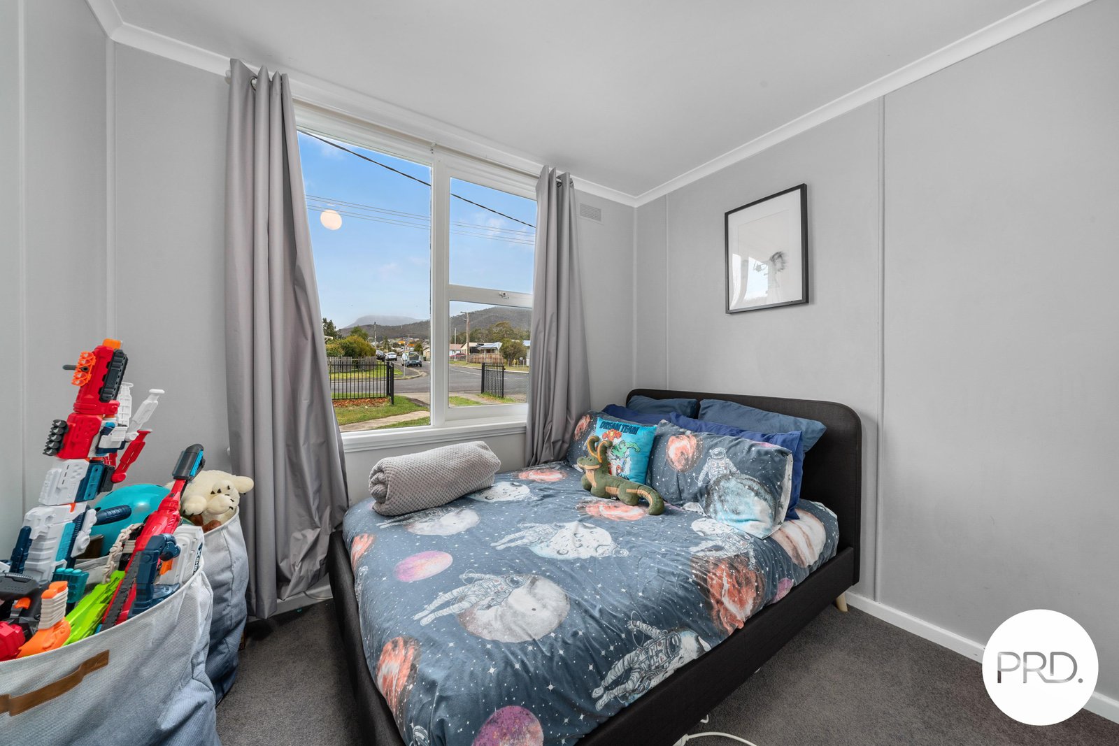 10 Karambi Street CHIGWELL 14