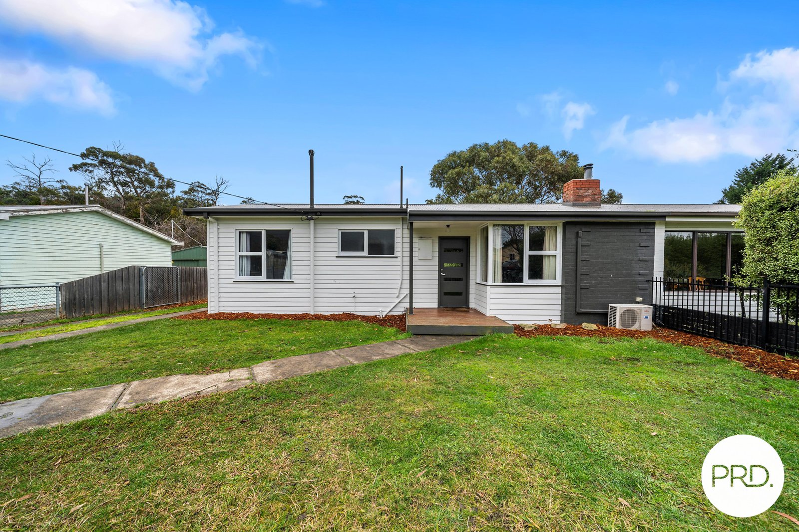 10 Karambi Street CHIGWELL 21