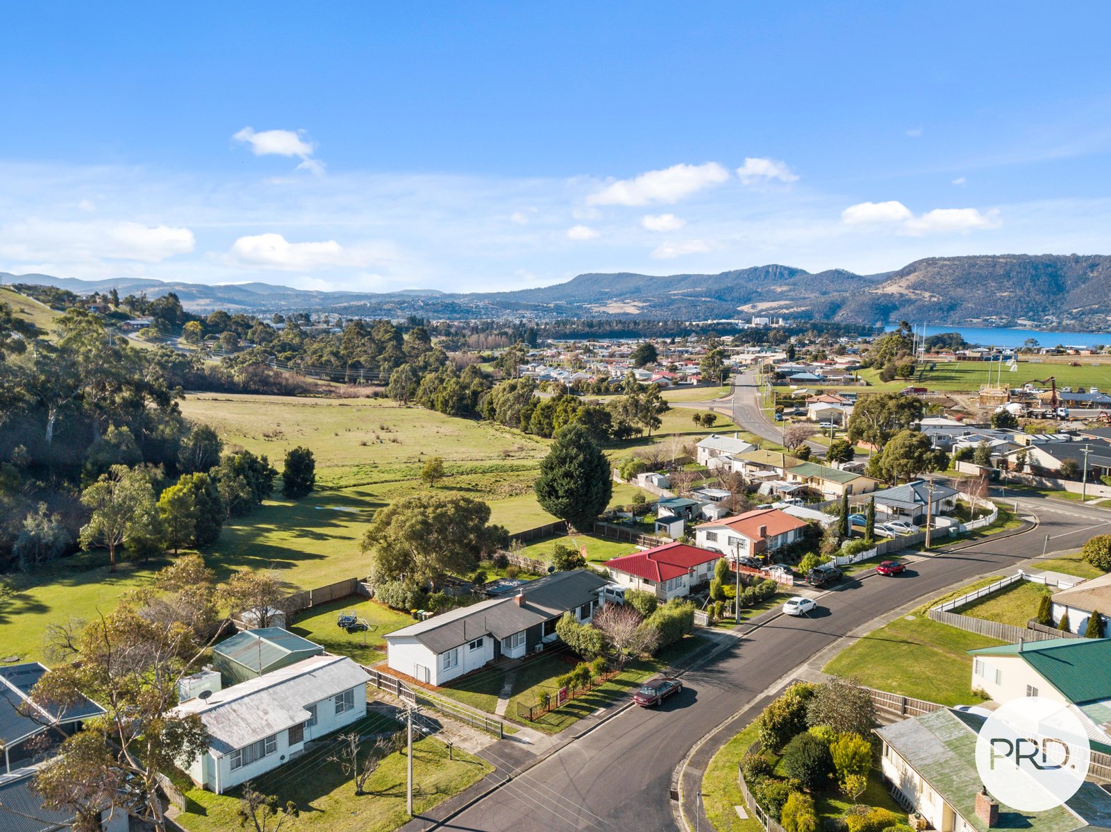 10 Karambi Street CHIGWELL 22