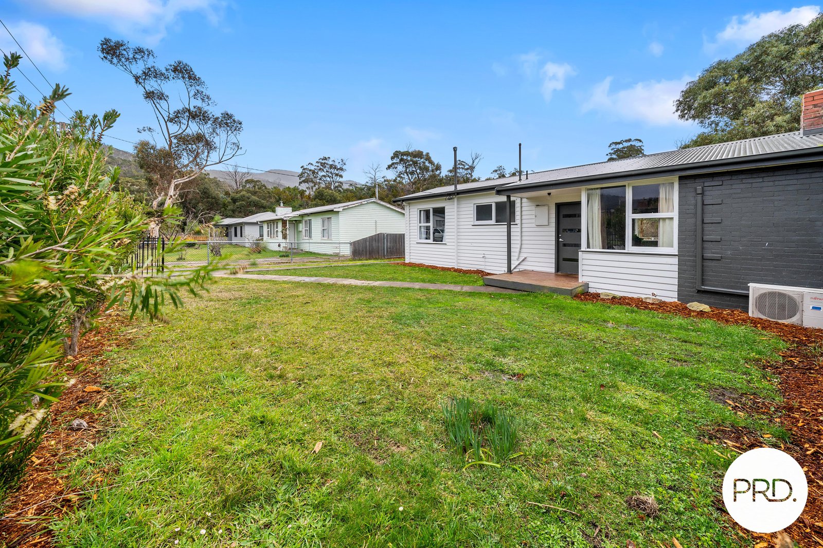 10 Karambi Street CHIGWELL 23