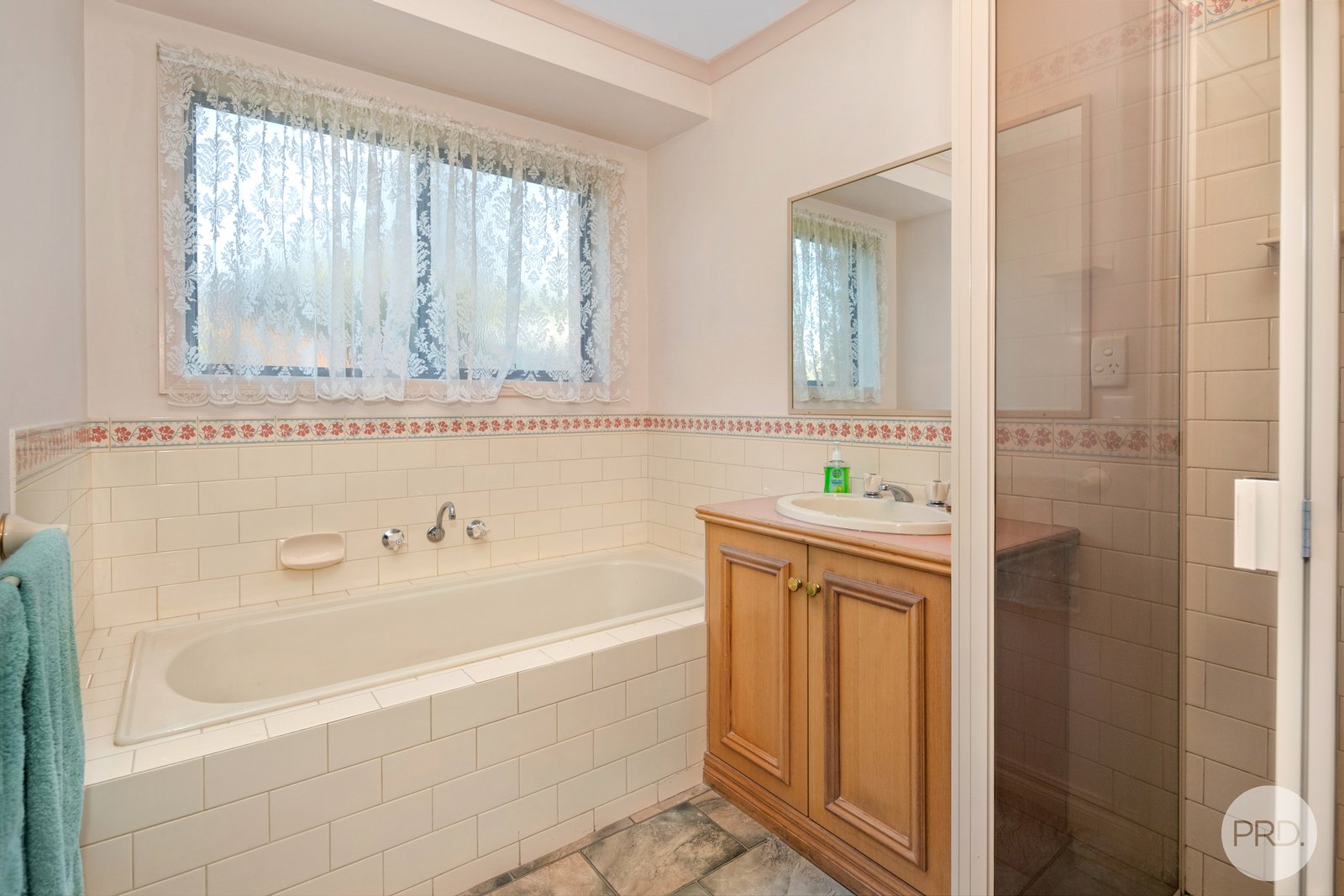 10 Kenmare Crescent INVERMAY PARK 11
