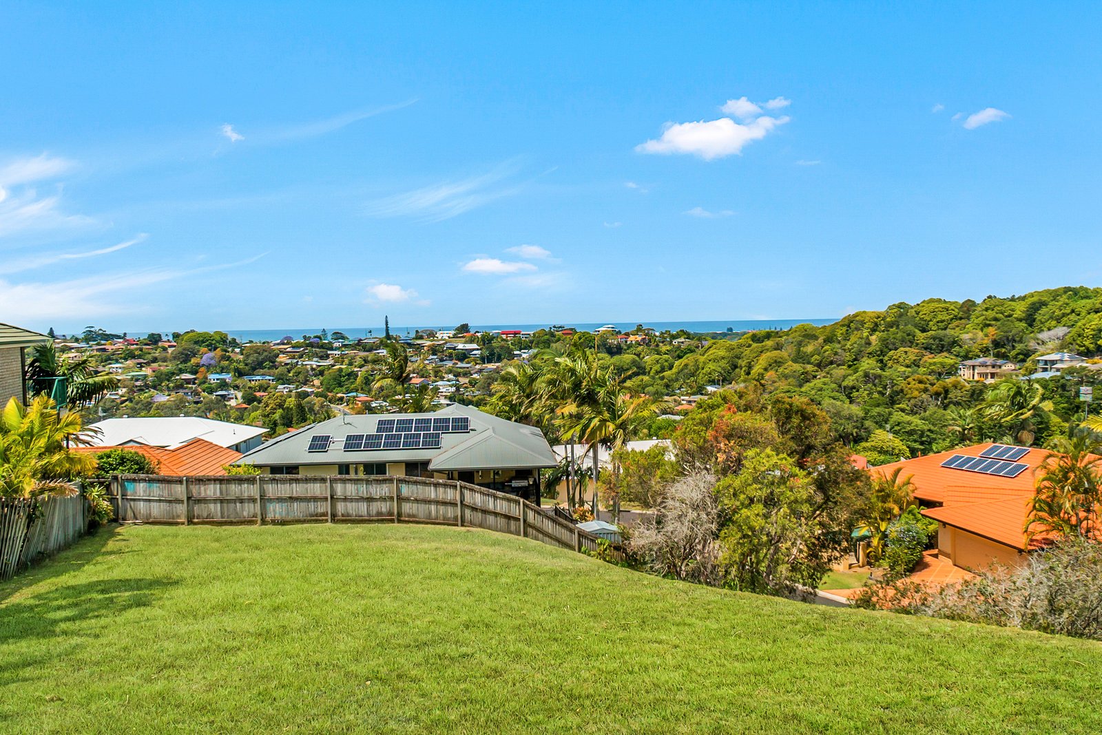 10 Kerry Court BANORA POINT 2