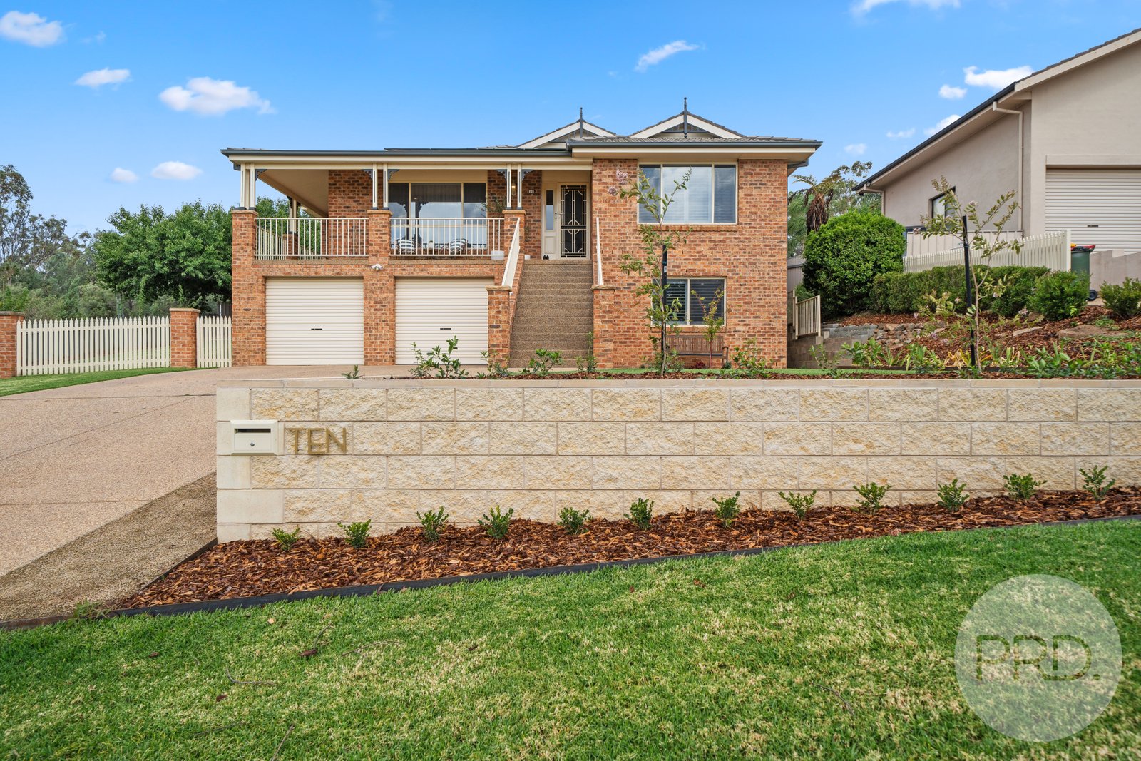 10 Kincora Place BOURKELANDS 1