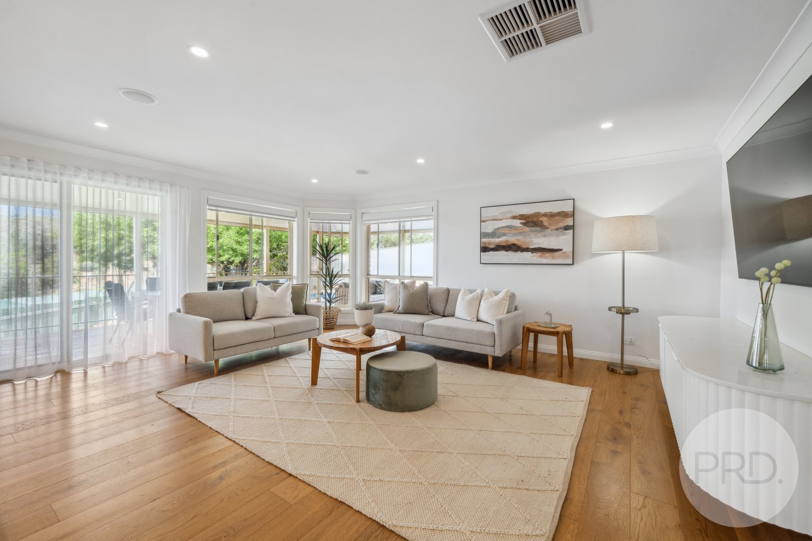 10 Kincora Place BOURKELANDS 14