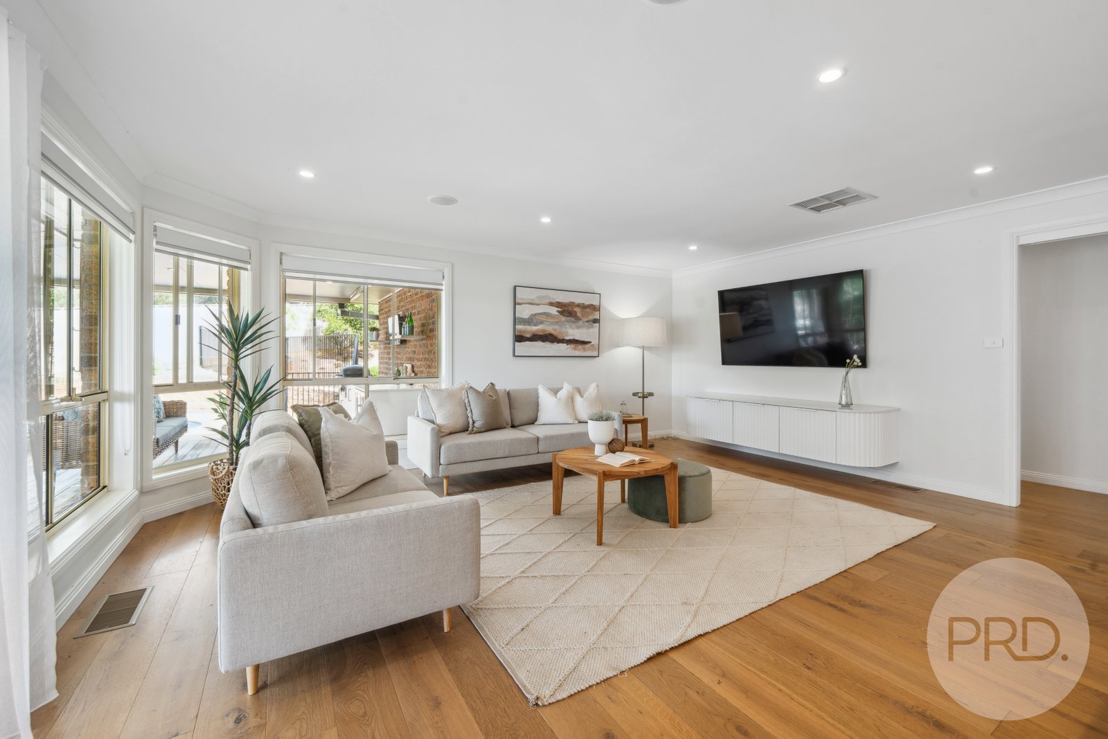 10 Kincora Place BOURKELANDS 15