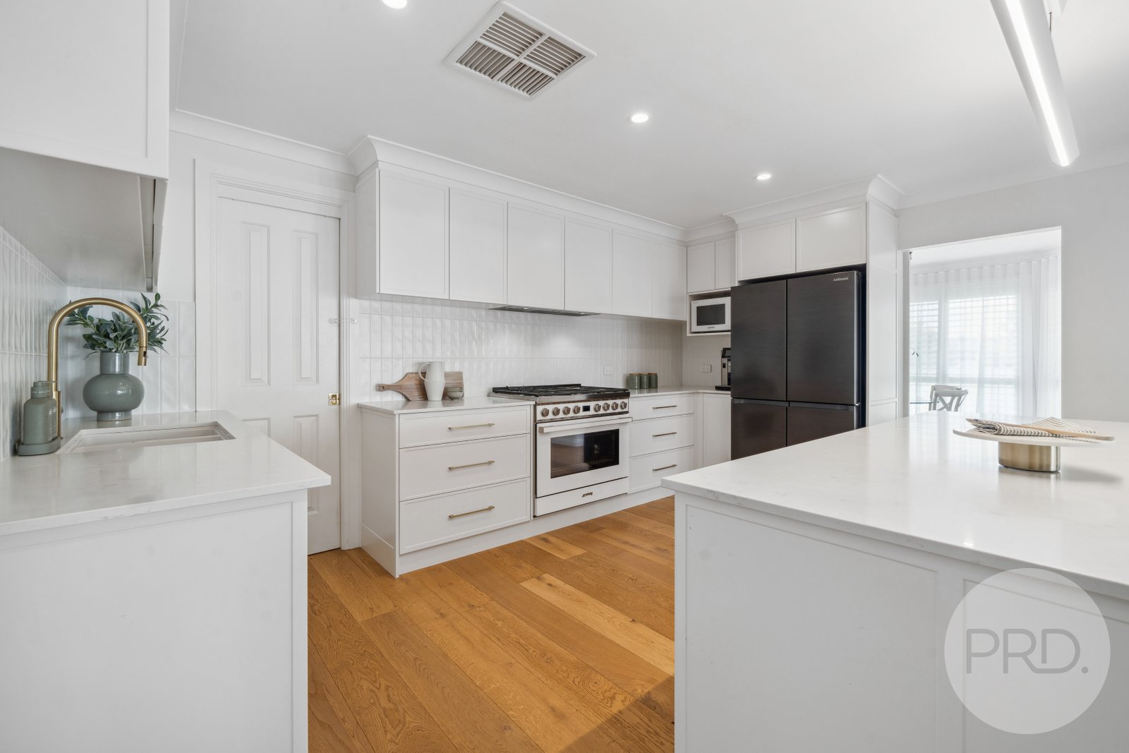 10 Kincora Place BOURKELANDS 18