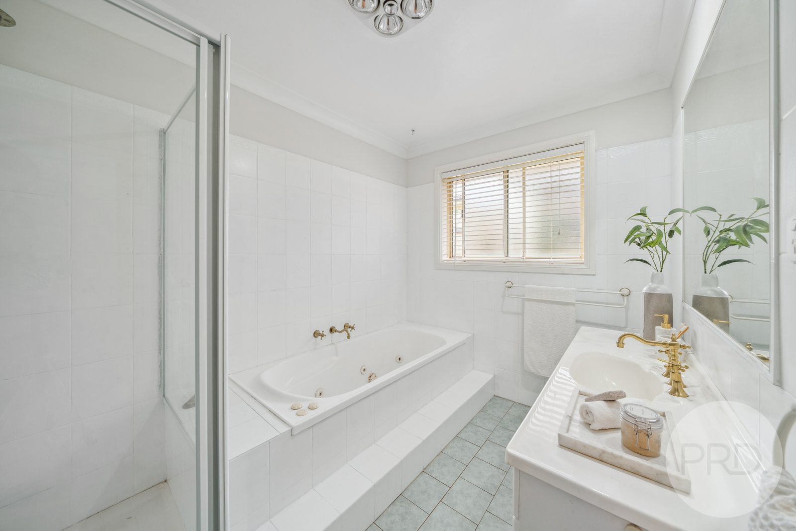 10 Kincora Place BOURKELANDS 27