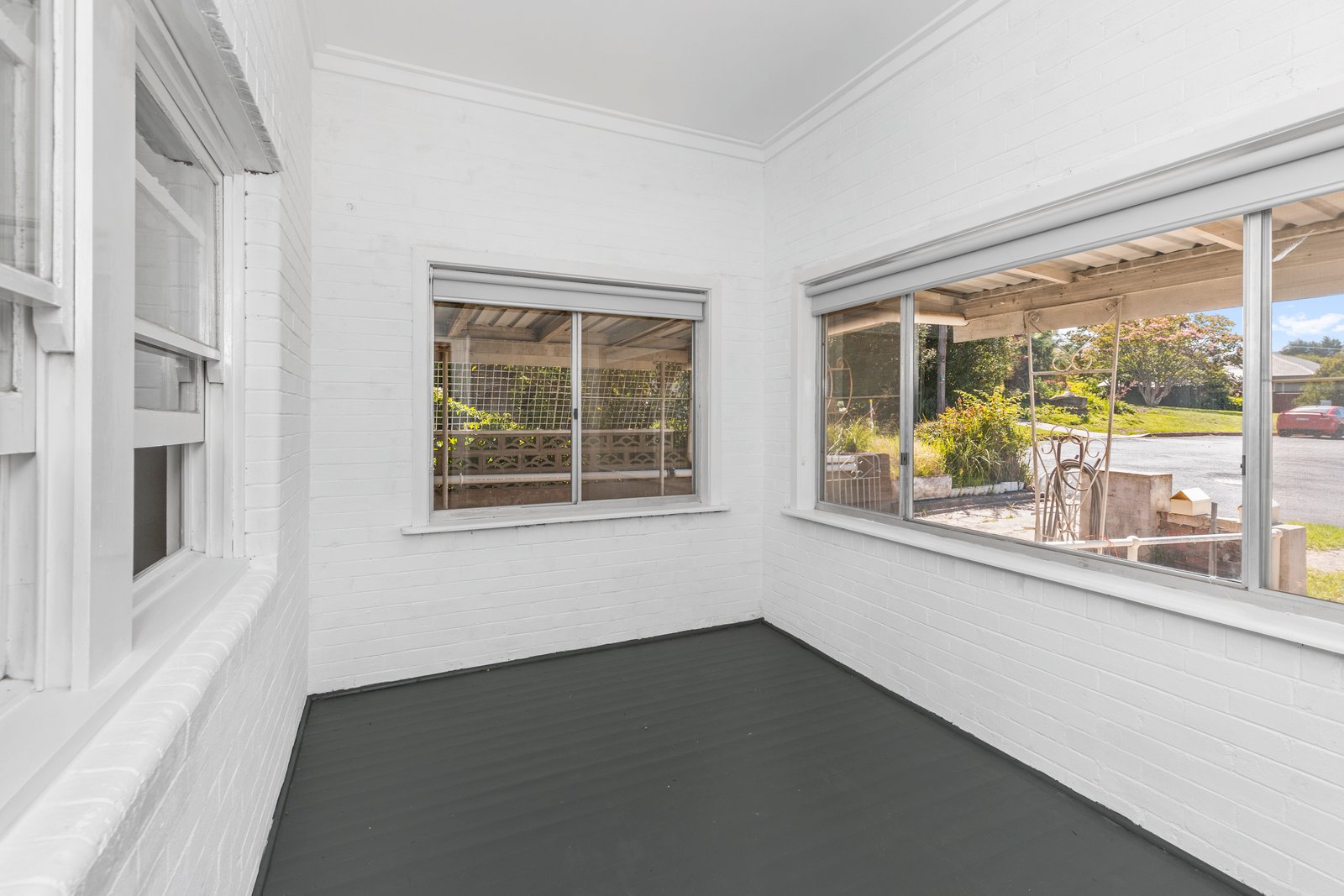 10 Kirk Avenue TUMUT 12