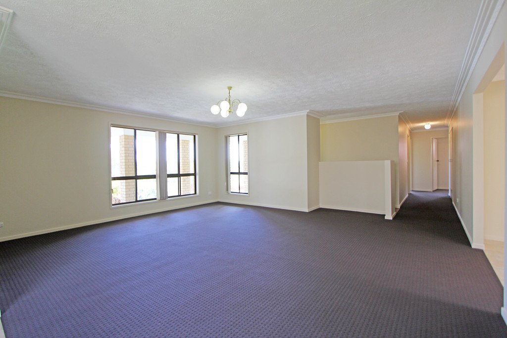 10 Kurrambee Avenue ASHMORE 2