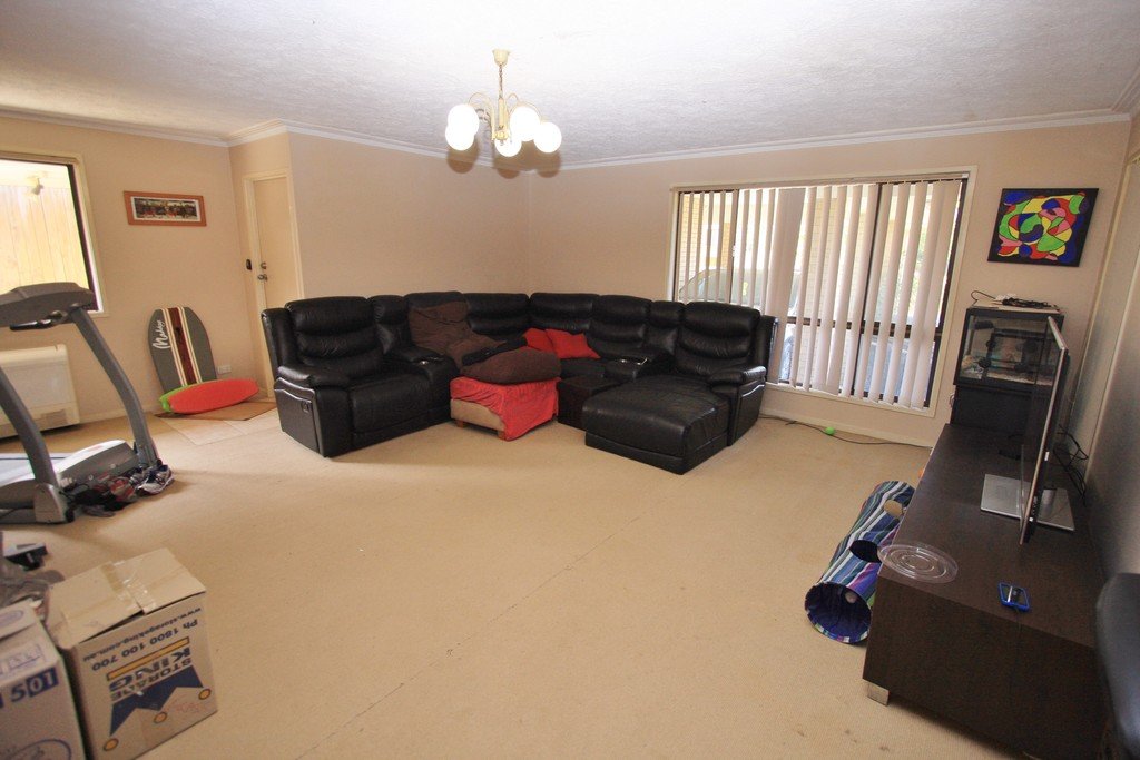 10 Kurrambee Avenue ASHMORE 2