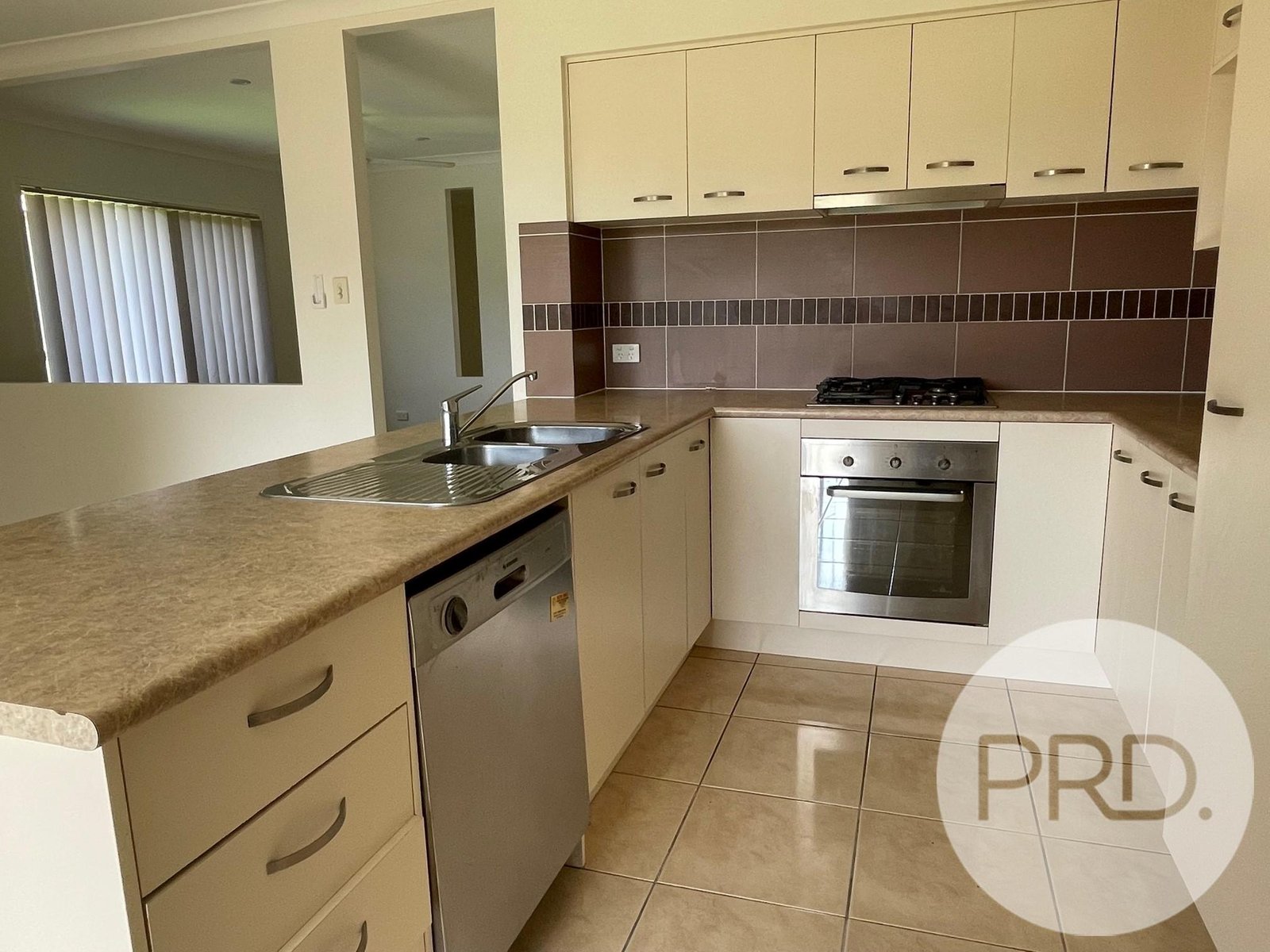 10 Lachlan Street MURRUMBA DOWNS 7