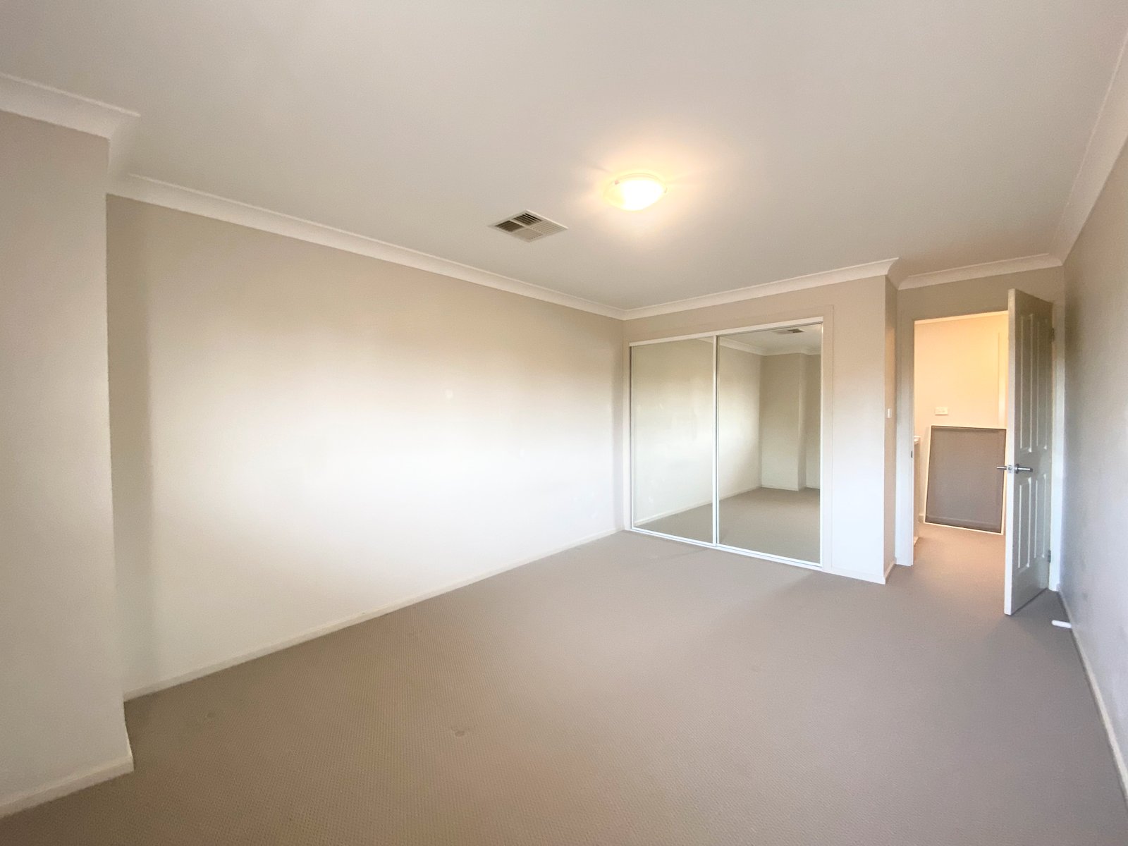 10 Lagoons Circuit NELSON BAY 18