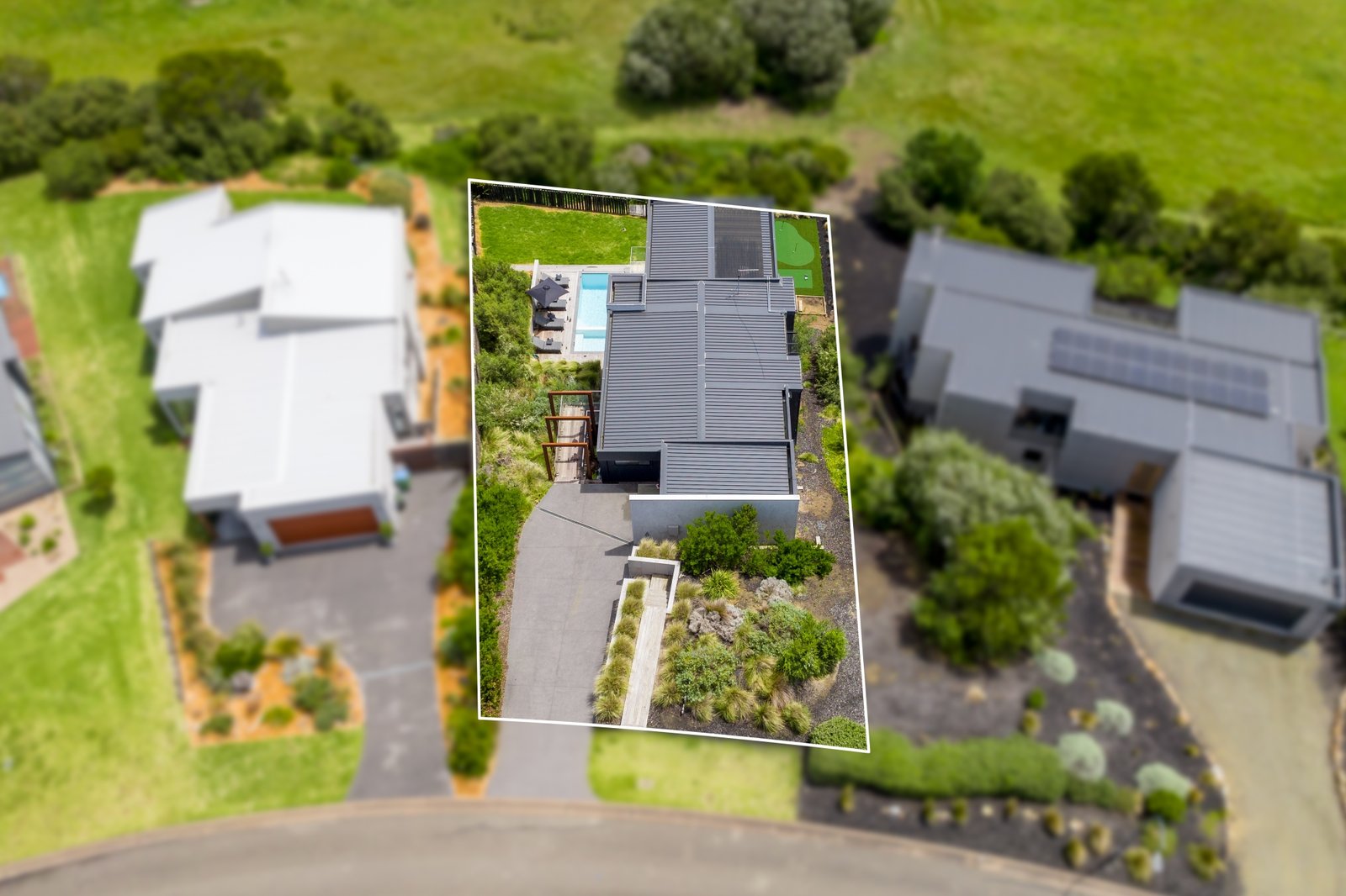 Real Estate and Property in 10 Lahinch Drive, Fingal, VIC