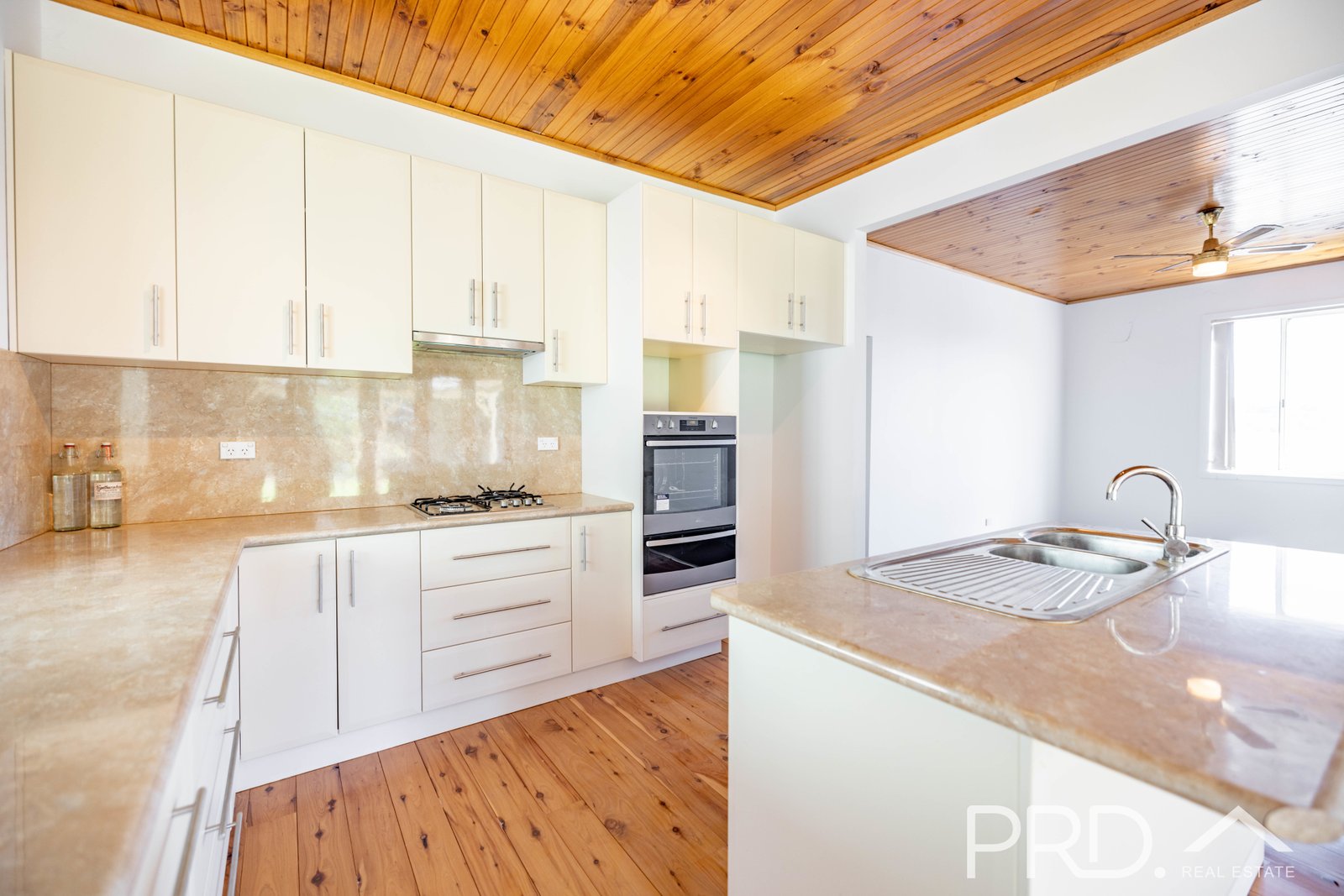 10 Lambie Street TUMUT 3