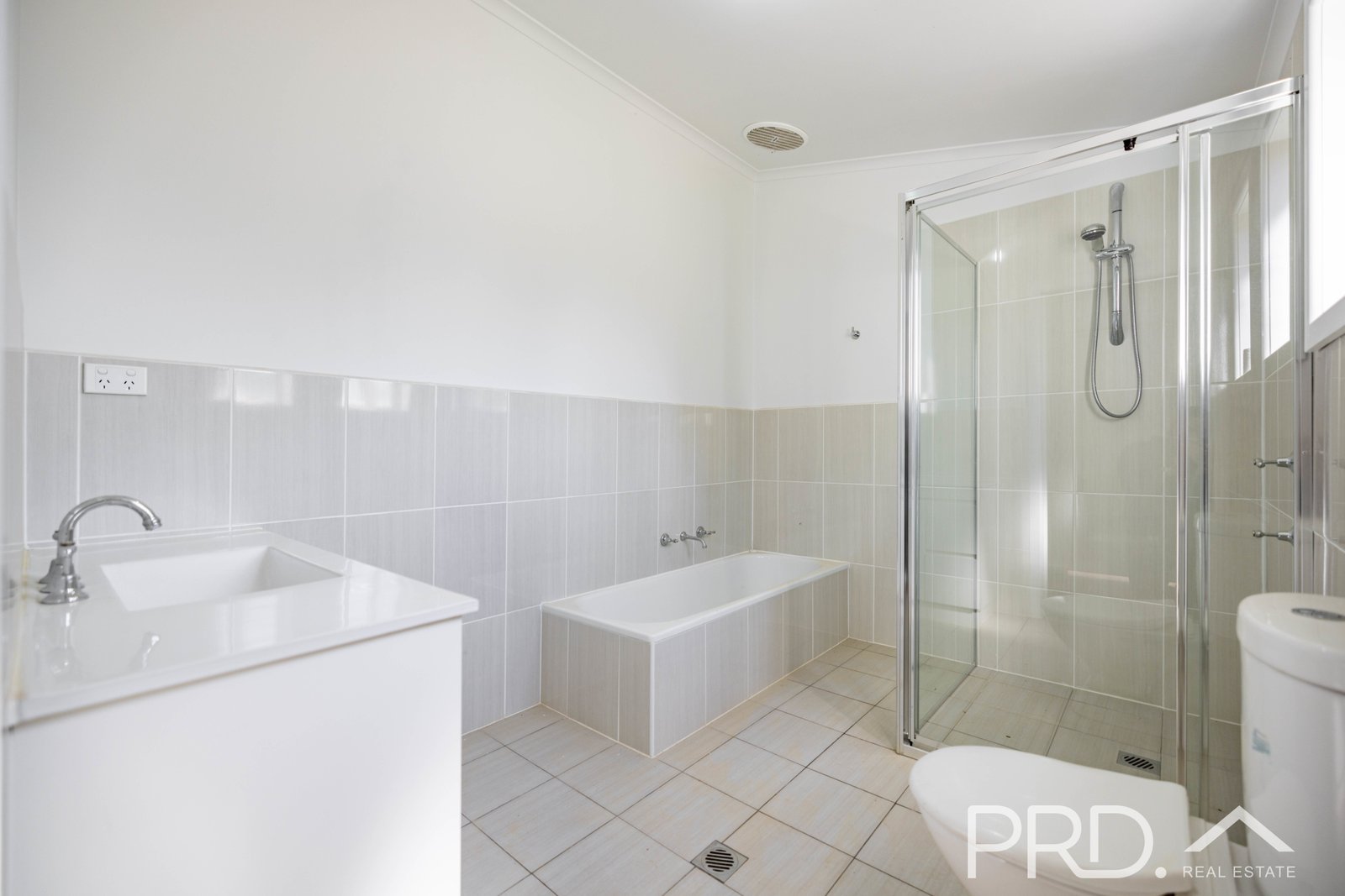 10 Lambie Street TUMUT 6