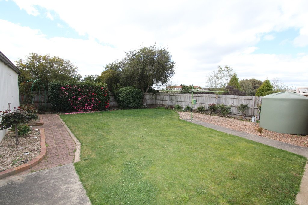 10 Langham Road WENDOUREE 14