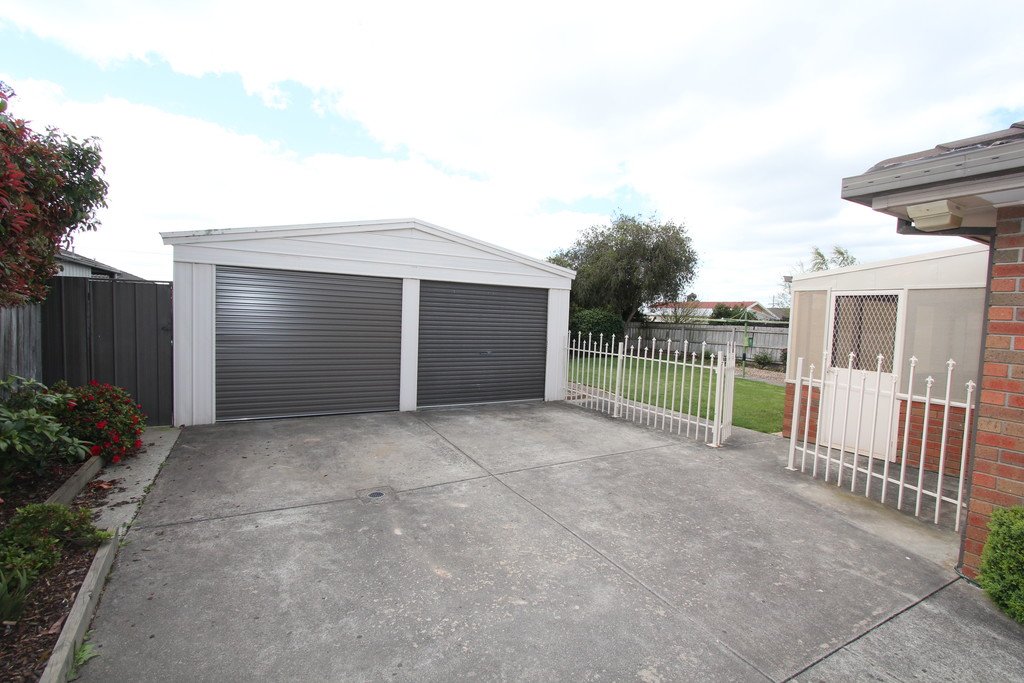 10 Langham Road WENDOUREE 15