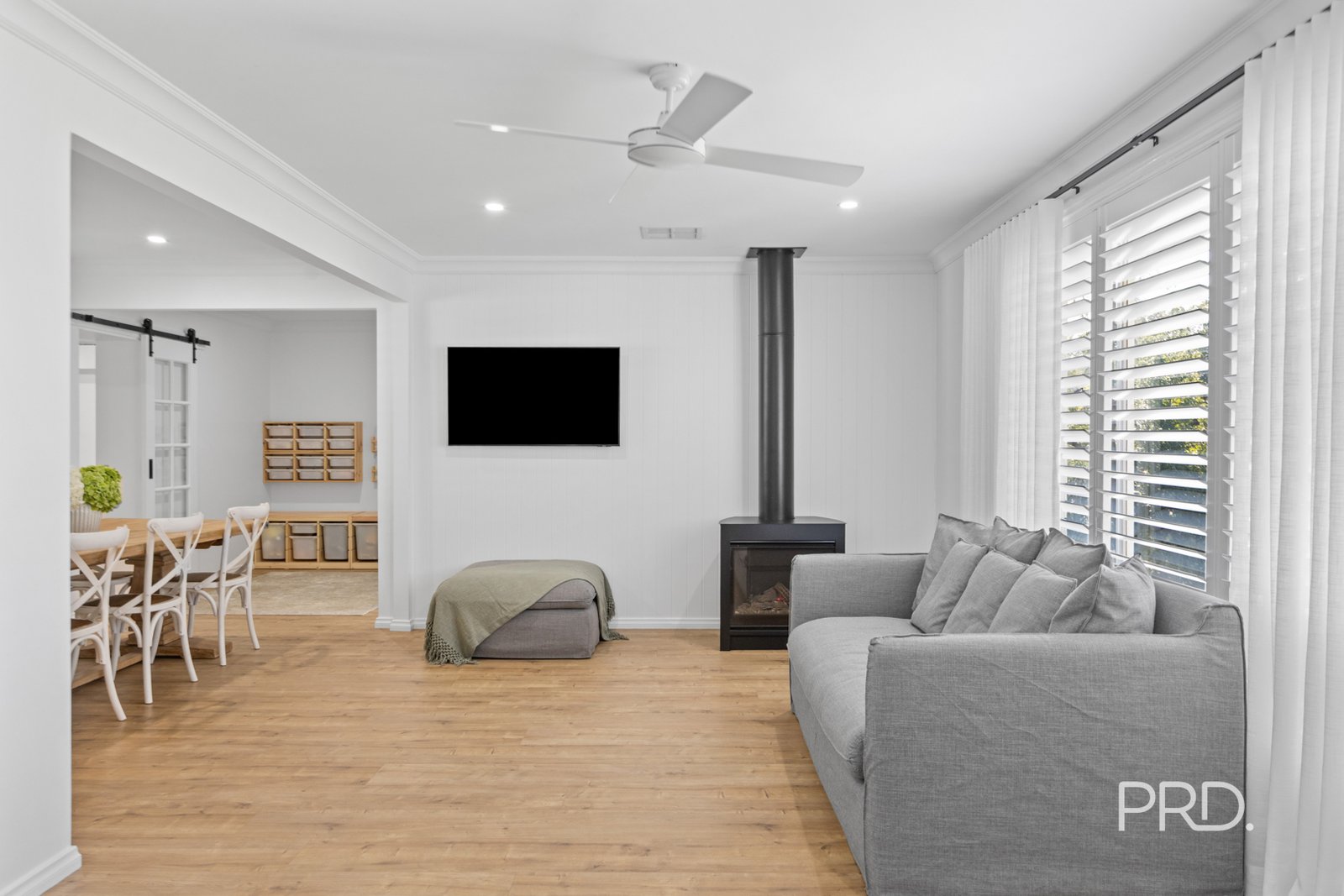 10 Lansdowne Avenue LAKE ALBERT 4
