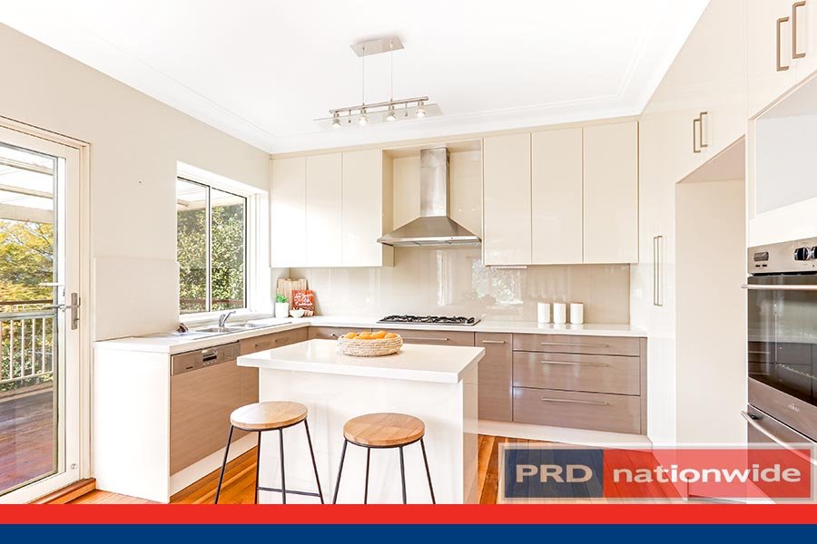 10 Lansdowne Parade OATLEY 4