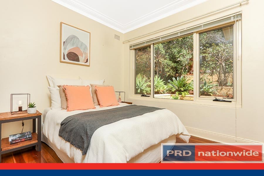 10 Lansdowne Parade OATLEY 8