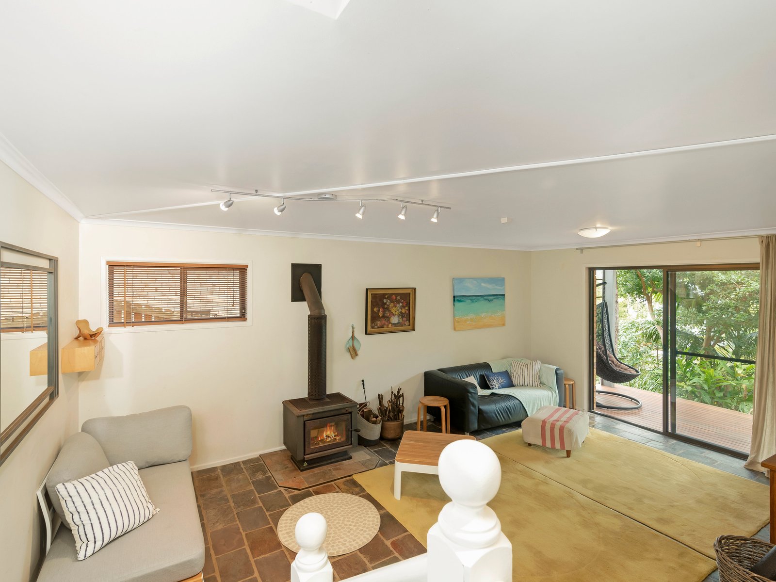10 Larentia Street CURRUMBIN WATERS 4