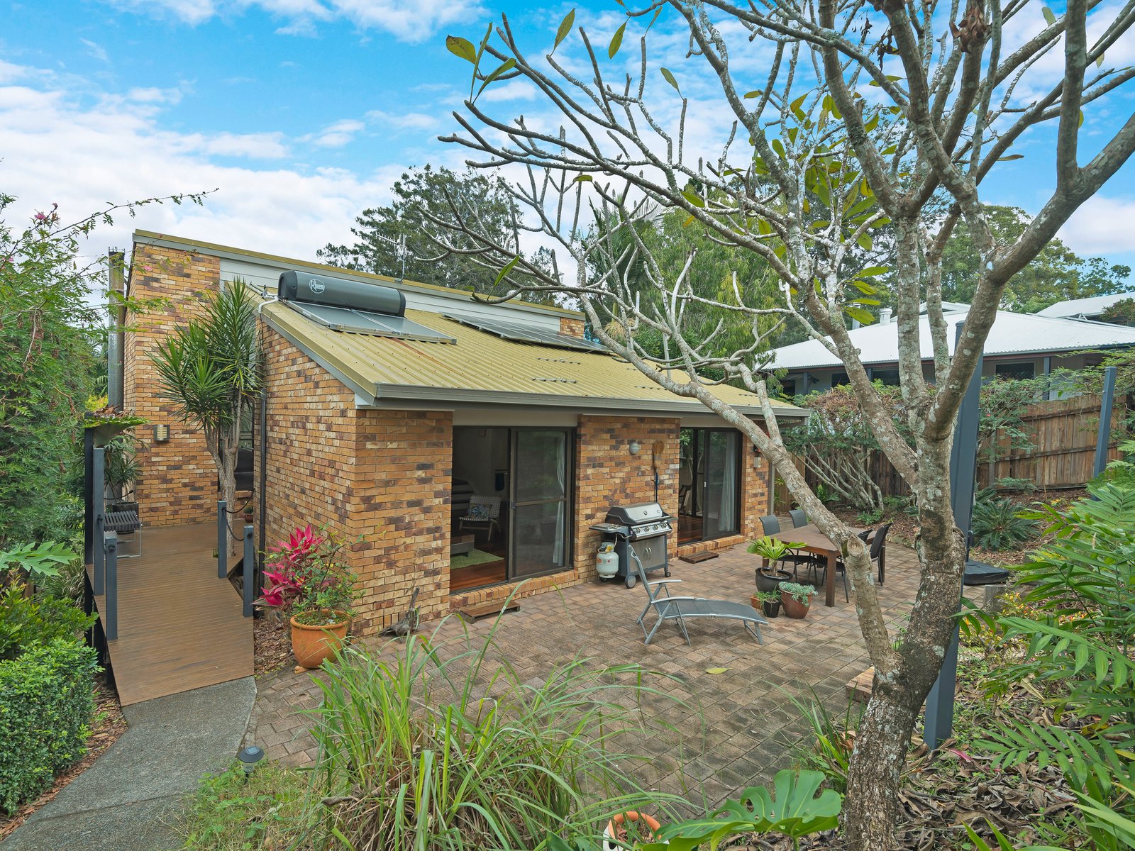 10 Larentia Street CURRUMBIN WATERS 7