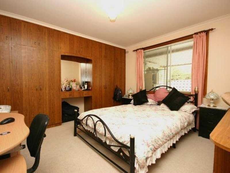 10 Laverack Court AUSTINS FERRY 4