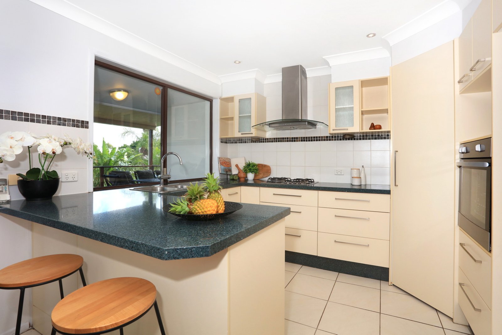 10 Lavinia Street SOUTHPORT 6