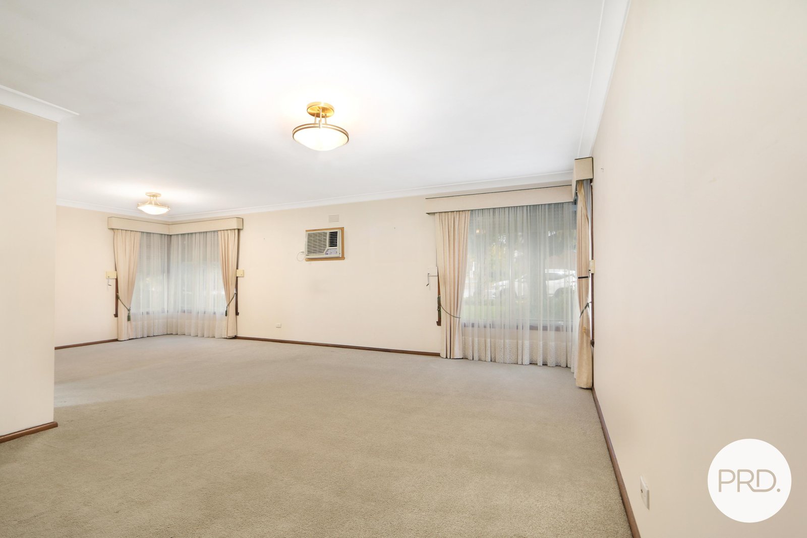 10 Lawrence Street WODONGA 2