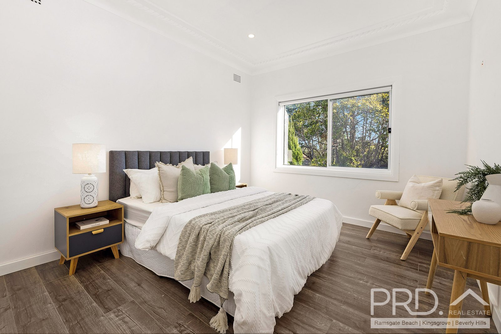 10 Lees Road KINGSGROVE 8