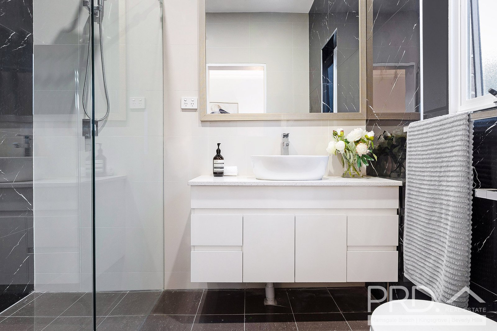 10 Lees Road KINGSGROVE 10