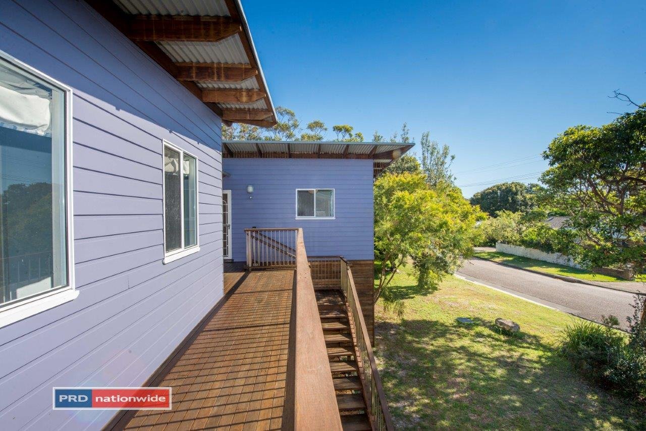 10 Leonard Avenue SHOAL BAY 14