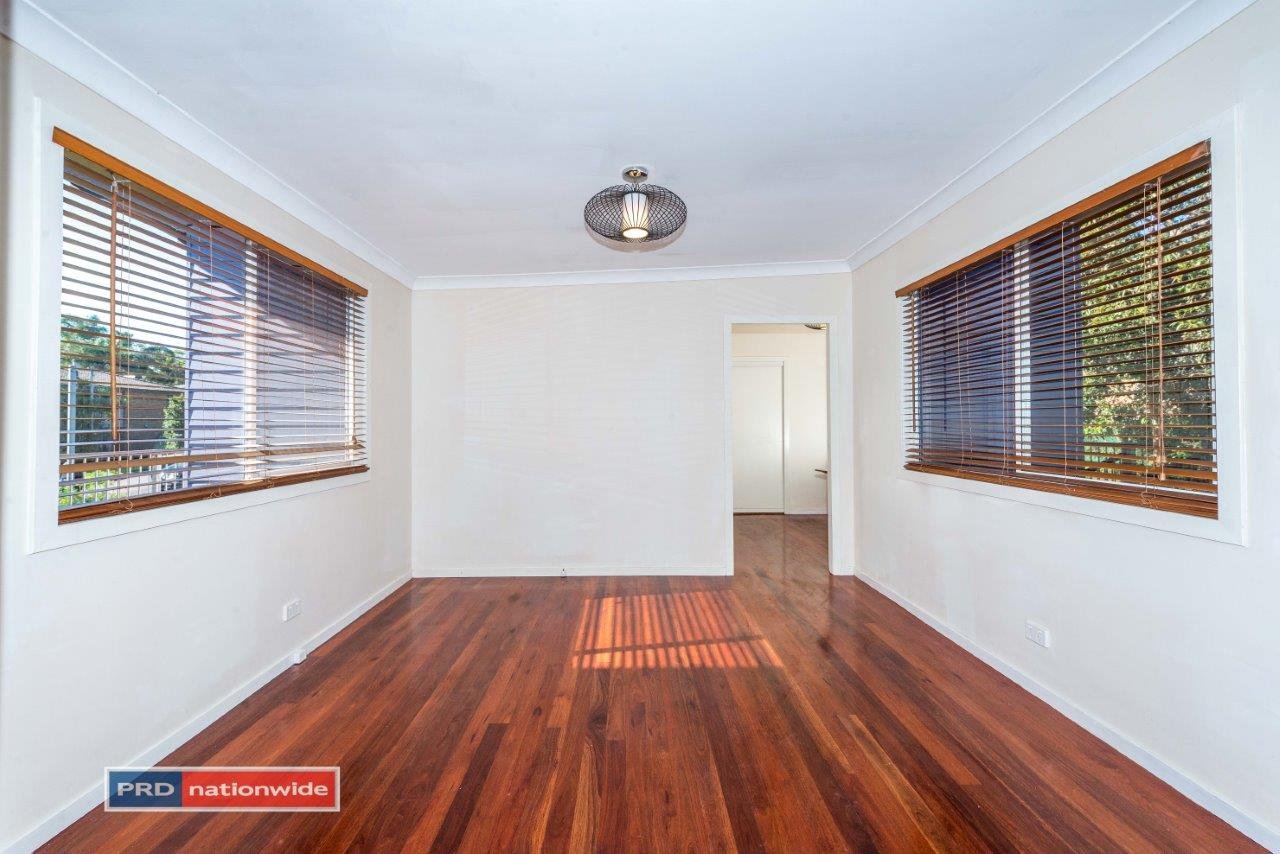 10 Leonard Avenue SHOAL BAY 17