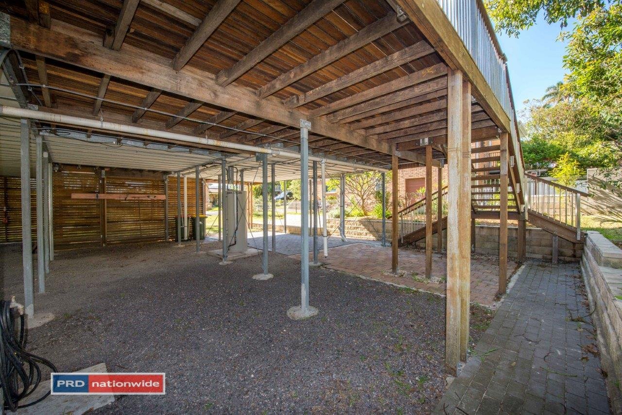 10 Leonard Avenue SHOAL BAY 24