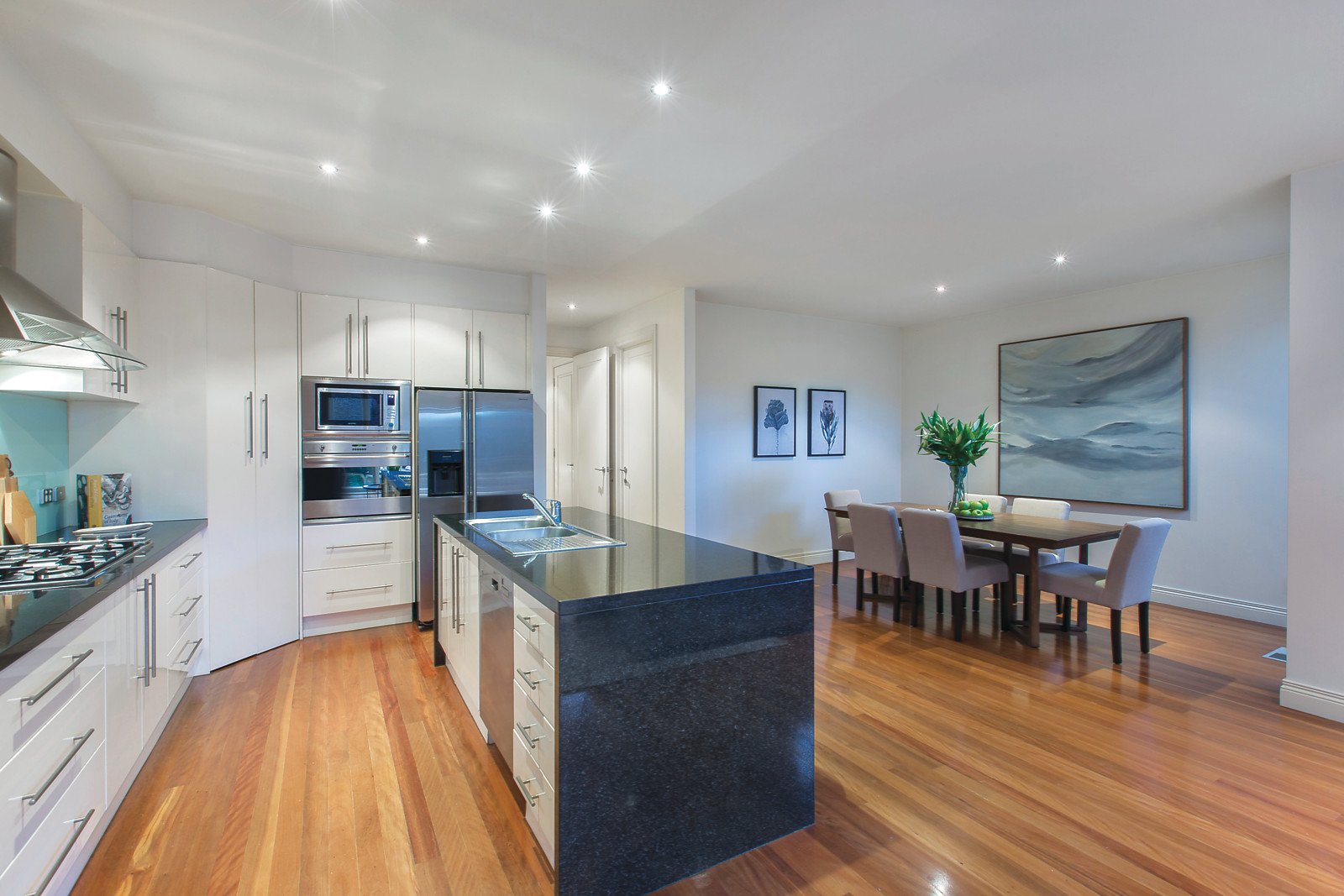 10 Leopold Street, Glen Iris, VIC