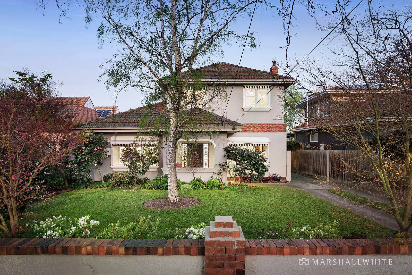 10 Lewes Drive, Malvern East, VIC
