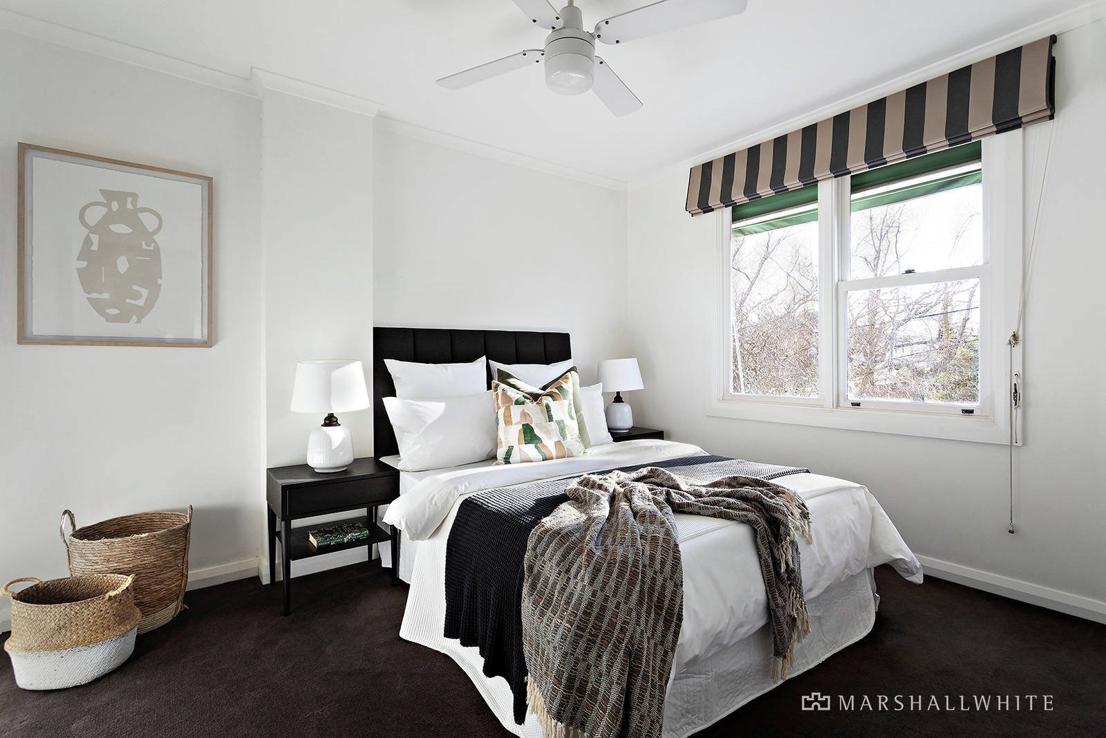 10 Lewes Drive, Malvern East, VIC