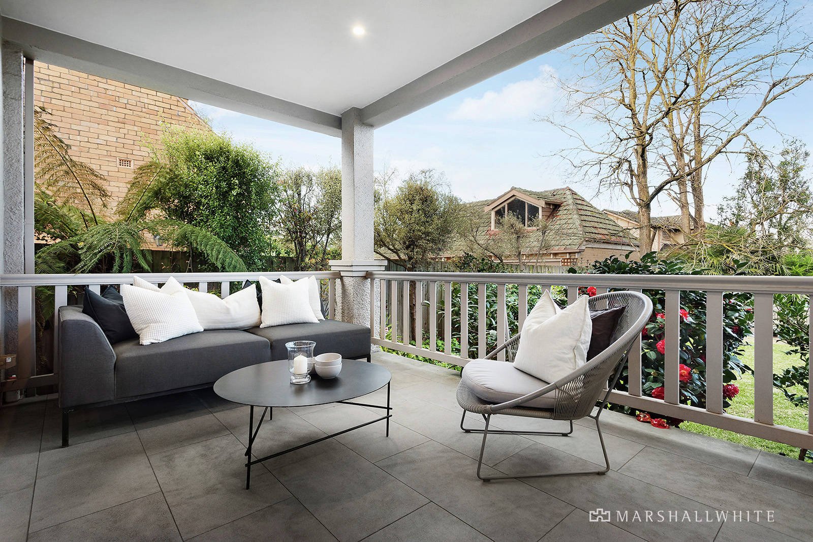 10 Lewes Drive, Malvern East, VIC
