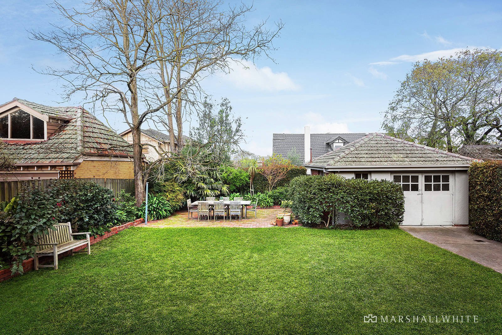 10 Lewes Drive, Malvern East, VIC