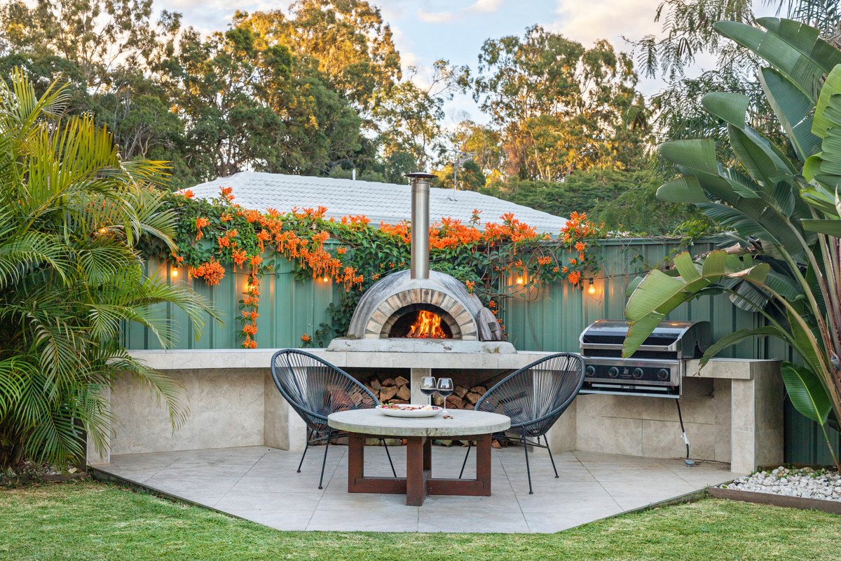 10 Ling Place Palm Beach 25