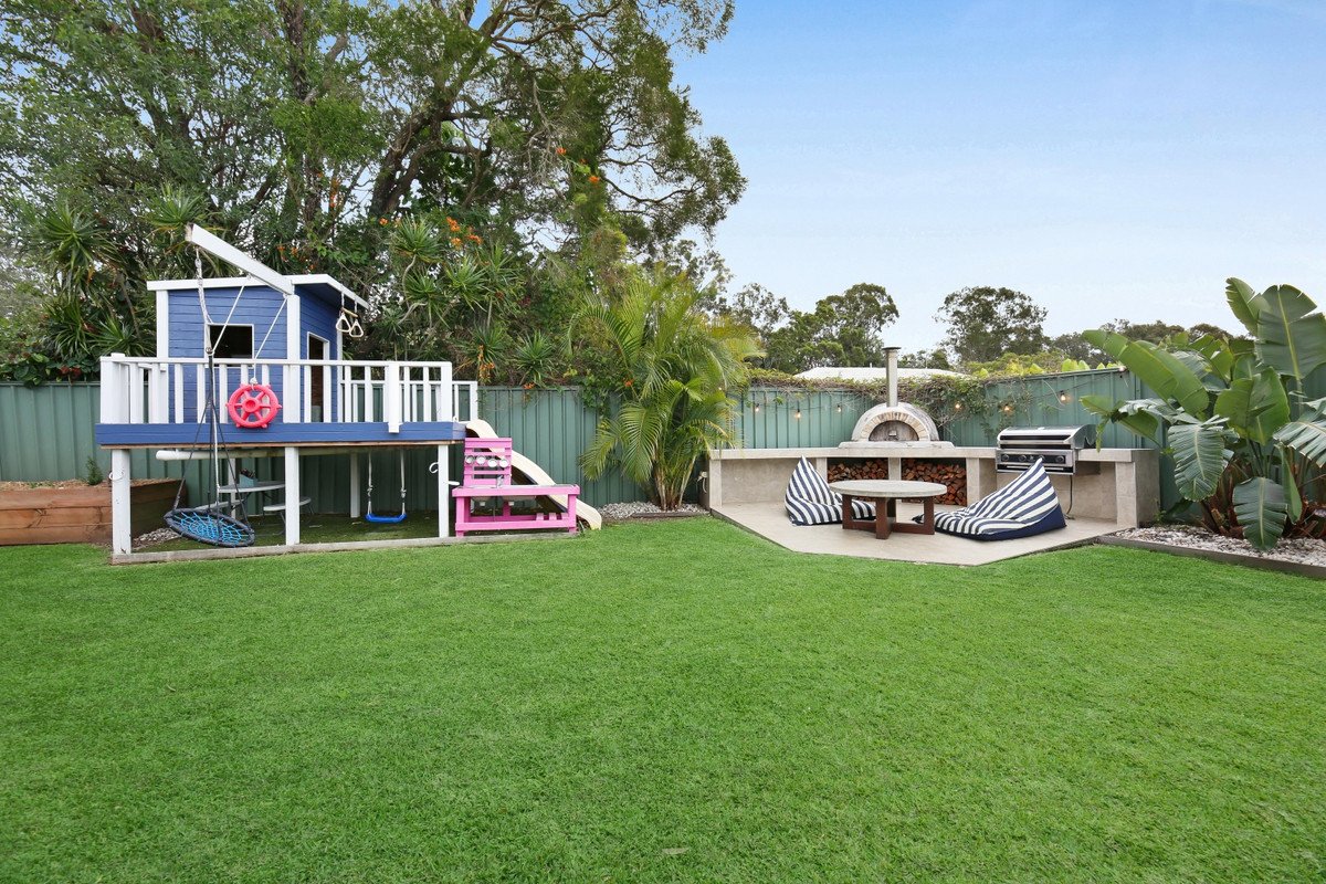 10 Ling Place Palm Beach 27