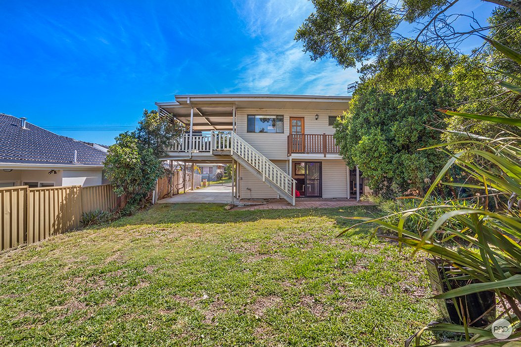 10 Lionel Avenue SHOAL BAY 1