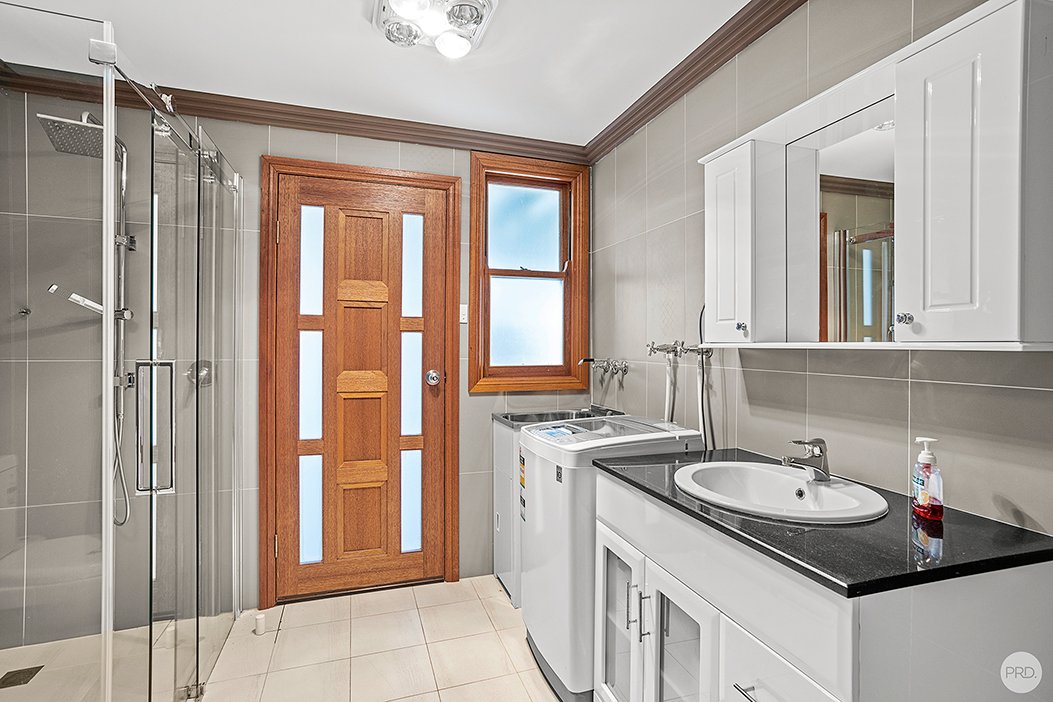 10 Lionel Avenue SHOAL BAY 9