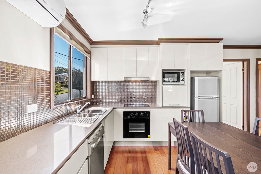 10 Lionel Avenue SHOAL BAY 19