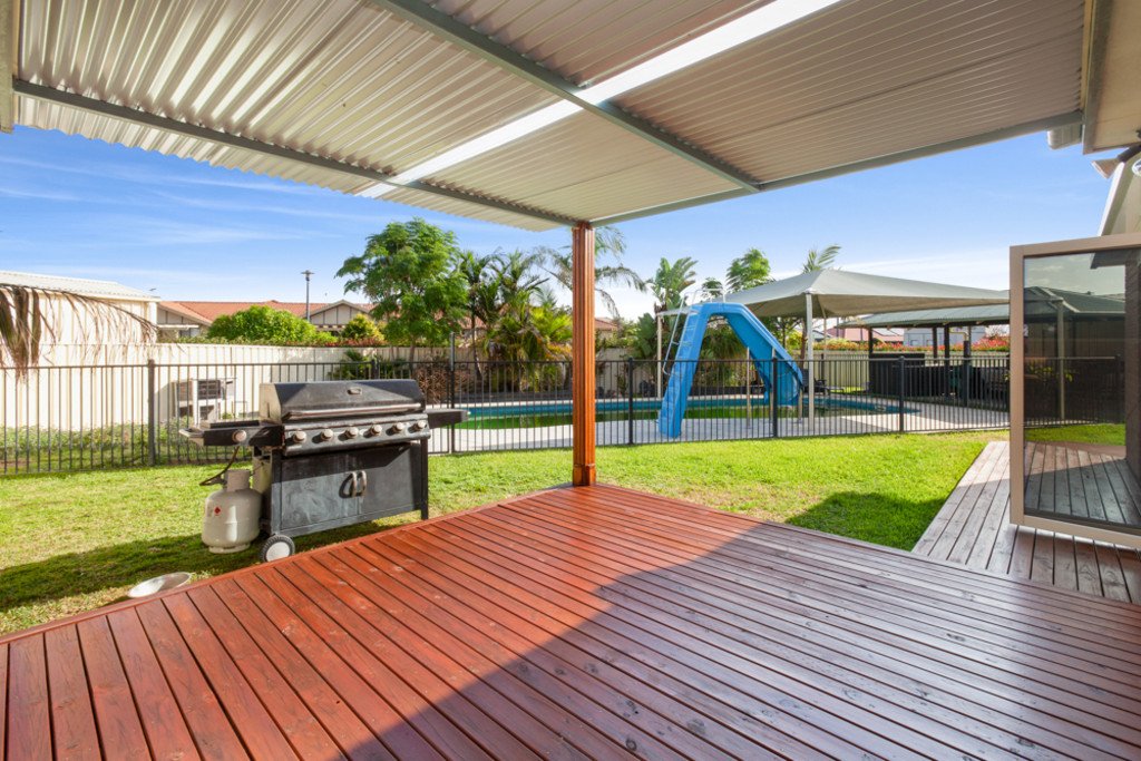 10 Lisa Place RUTHERFORD 12