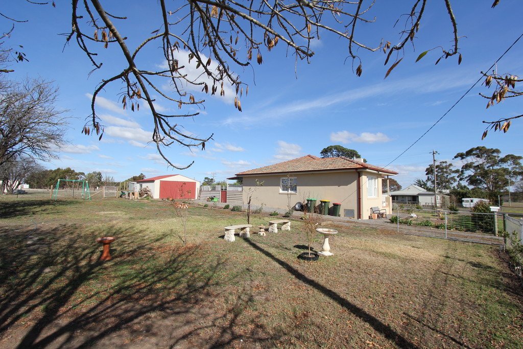 10 Lismore Road SKIPTON 5