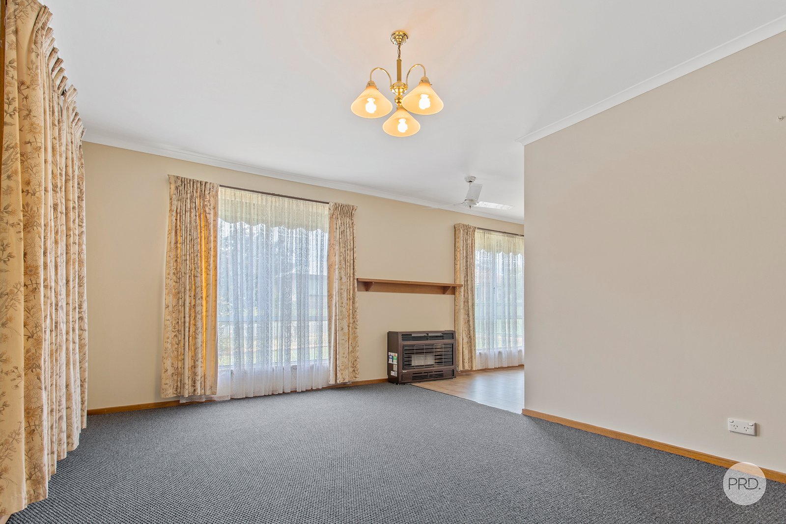 10 Longmore Street KANGAROO FLAT 2