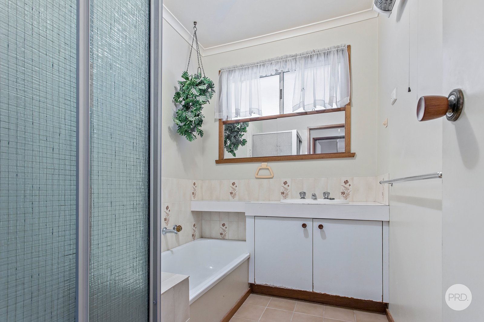 10 Longmore Street KANGAROO FLAT 5